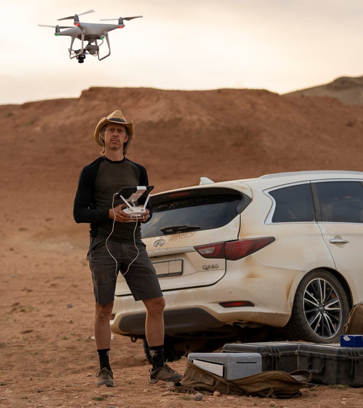 2019 INFINITI QX50 rear profile in the Gobi Desert