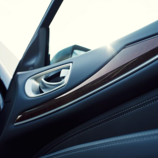 2016 INFINITI QX60 Luxury crossover door handle interior redesign