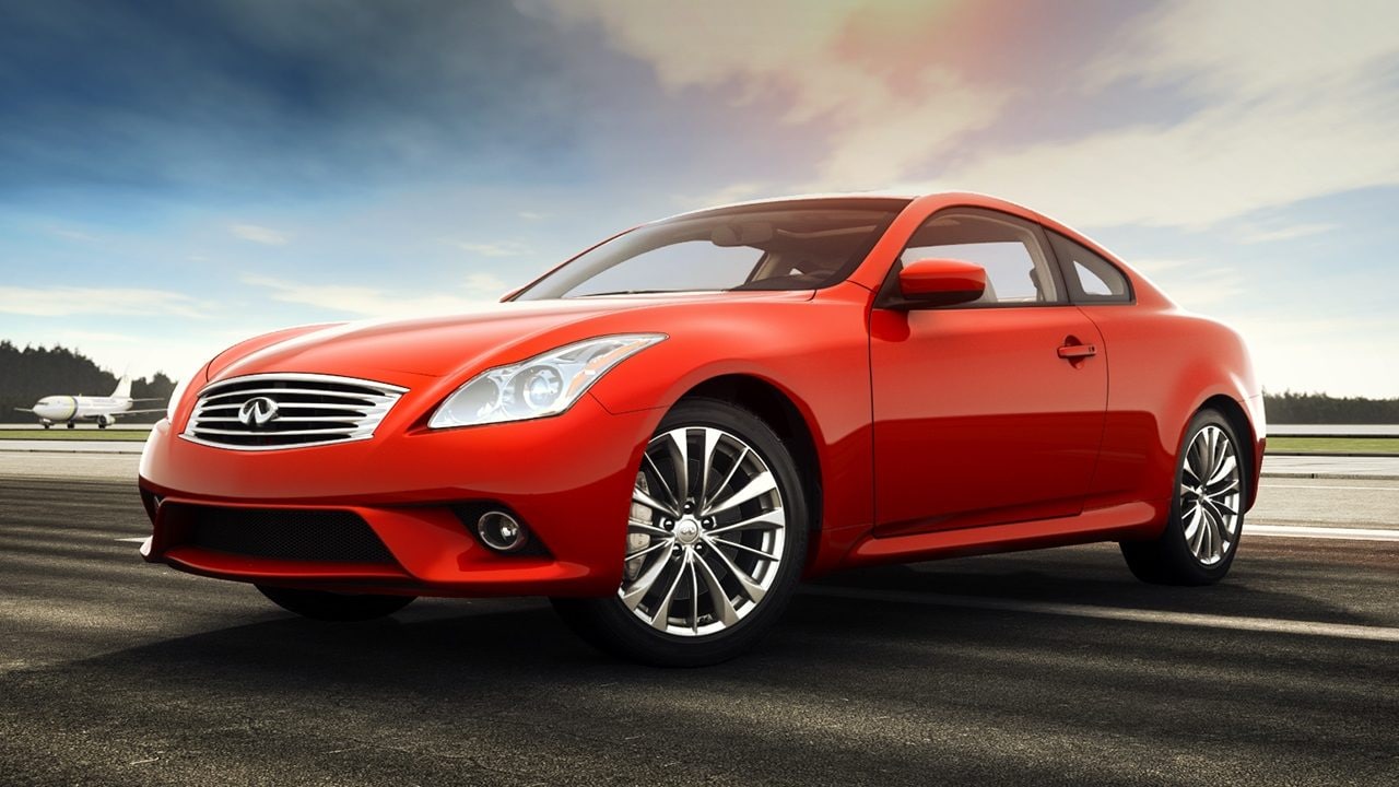 2009 INFINITI G37 coupe in red