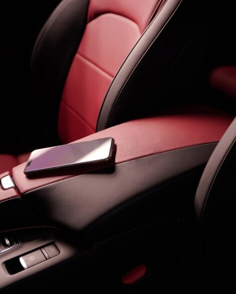 2023 INFINITI QX55 Interior highlighting wireless Apple CarPlay technology