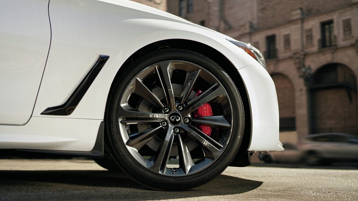 Close up of INFINITI Q60 wheel and tire